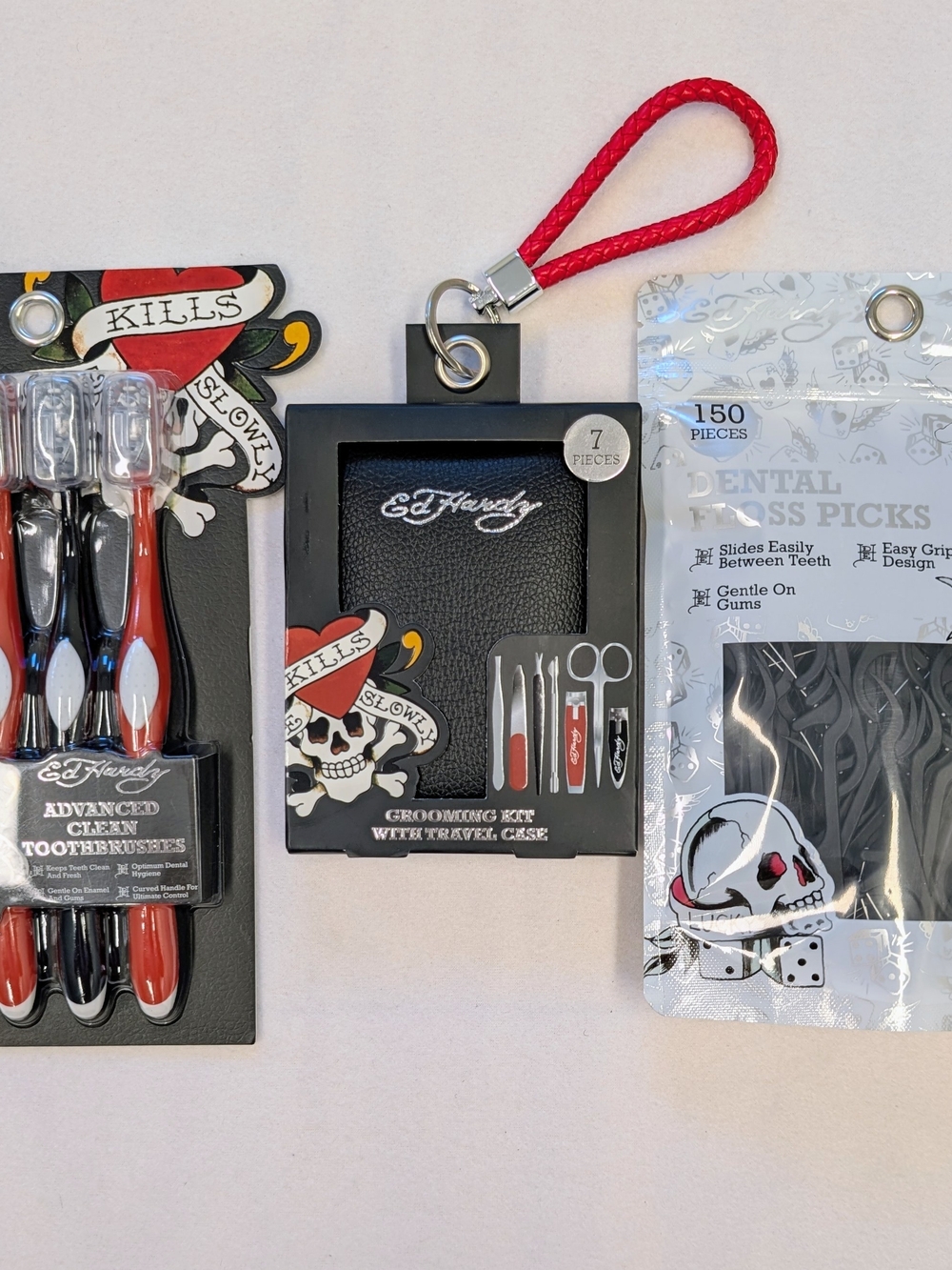 Ed Hardy Grooming Kit Travel Case Advanced Toothbrush Dental Floss Picks Set Men